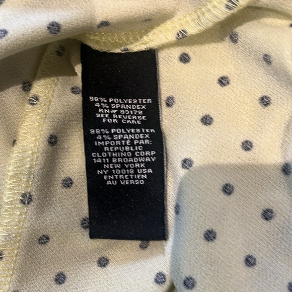 Women’s short sleeved top with polka dots - Picture 6 of 8